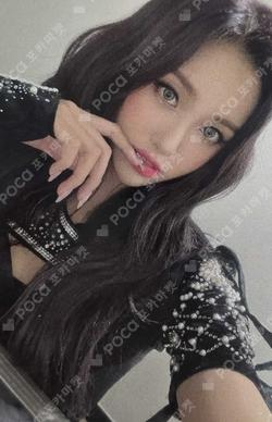 RETURN OF THE GIRL EVERLINE AISHA photocard image