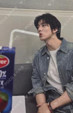 About Love EVERLINE LUCKY DRAW HWIYOUNG photocard image