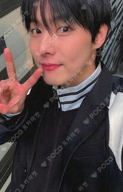 THE STAR YONGHOON photocard image