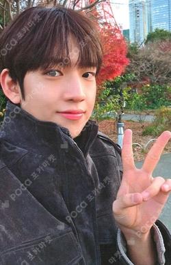 PUSH BACK WITHMUU KIMMINJAE photocard image