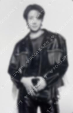 ARIRANG KTOWN4U J-Hope photocard image