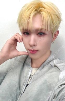 Beat-Boxer MAKESTAR HYUI photocard image