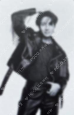 ARIRANG SOUND WAVE J-Hope photocard image