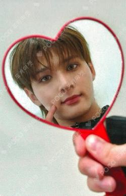 LOUD & PROUD SOUND WAVE MACKIAH photocard image