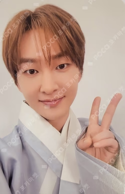 TOUGH LOVE KTOWN4U ONEW photocard image