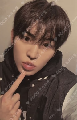 KickFlip X keyescape Minje photocard image