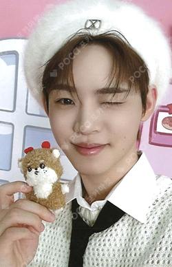 ONF x ONKKOMIZ POP-UP STORE ONKKOMIZ DREAM HOUSE MAGNET MINI DOLL HYOJIN photocard image