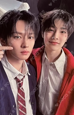 Stray Kids 6TH FANMEETING ‘STAY in Our Little House’ BOMBER JACKET Unit photocard image