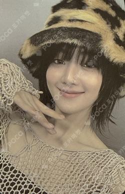 i-dle MEDIA EXHIBITION : CITY of SENSE i-dle minini METAL BADGE SET MINNIE photocard image