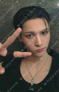 LOUD & PROUD Whoop Japan Store MACKIAH photocard image