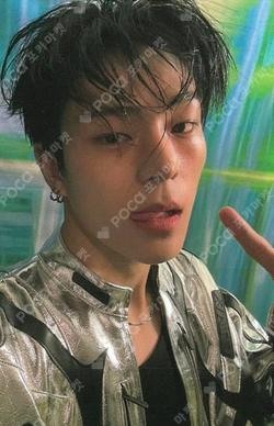 esquire KIM JUNMIN PHOTOBOOK JUNMINE Kim Junmin photocard image