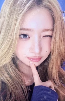 REVIVE+ JINGDONG REI photocard image