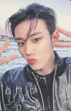 UNIQUE WHOSFAN LUCKY DRAW INTAK photocard image