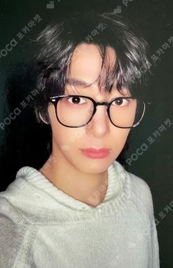 Unfold International Exclusive HYUNGWON photocard image