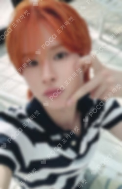 play hard YIZHIYU KYUNGMIN photocard image