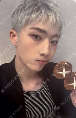 UNIQUE Hellolive shop JIUNG photocard image