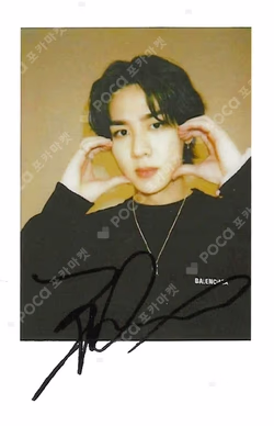 NCT KUN photocard image