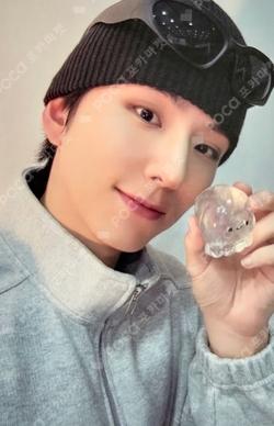 Unfold hello82 POP-UP Exclusive KIHYUN photocard image