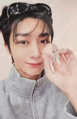 Unfold hello82 POP-UP Exclusive HYUNGWON photocard image