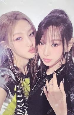 Who is she Who Ver. Unit photocard image