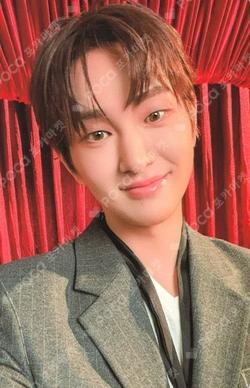 TOUGH LOVE BOOK Ver. ONEW photocard image