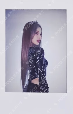 Who is she POP-UP CAFE LUCKY DRAW