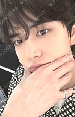 THE BOYZ [THE BLAZE] WORLD TOUR in SEOUL QR YOUNGHOON photocard image