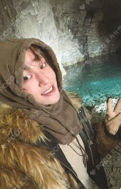 TOUGH LOVE POCKET BOOK Ver. ONEW photocard image