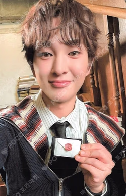 TOUGH LOVE NOTE Ver. ONEW photocard image