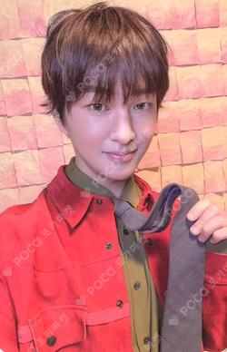 TOUGH LOVE HOTTRACKS ONEW photocard image