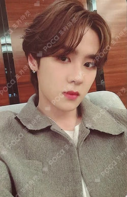 NCT KUN photocard image