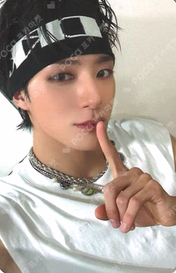 BOTH SIDES WITHMUU JENO photocard image