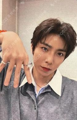 About Love SOUND WAVE HWIYOUNG photocard image