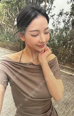 Rich Man HMV LUCKY DRAW KARINA photocard image