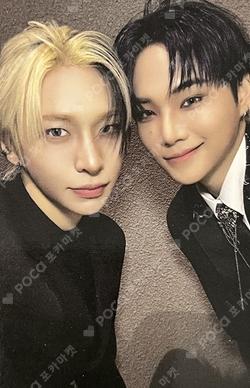 DEFINITION HERE Ver. Unit photocard image