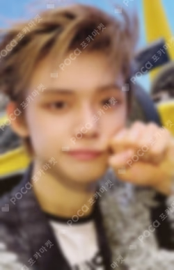 7TH YEAR: A Moment of Stillness in the Thorns WEVERSE