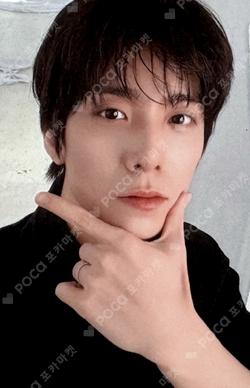 About Love APPLEMUSIC HWIYOUNG photocard image