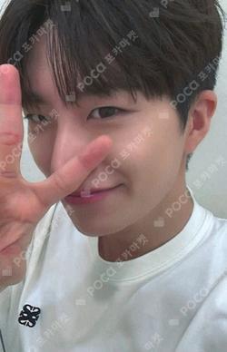 2026 SEASON’S GREETINGS [DRAWING OUR DAYS] DEAR MY MUSE YOUNGJAE photocard image