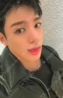 BOTH SIDES APPLEMUSIC JENO photocard image