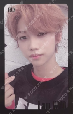 I am WHO FELIX photocard image