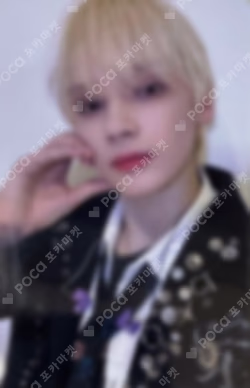7TH YEAR: A Moment of Stillness in the Thorns MUSINSA HUENINGKAI photocard image