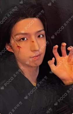 DEAD AND APPLEMUSIC JunHan photocard image