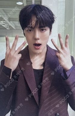 Unfold hello82 POP-UP Exclusive MINHYUK photocard image