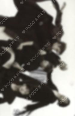 7TH YEAR: A Moment of Stillness in the Thorns Photocard Case Ver. THORN Ver.