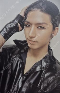 DEAD AND Illustration Keyring ver. JunHan photocard image