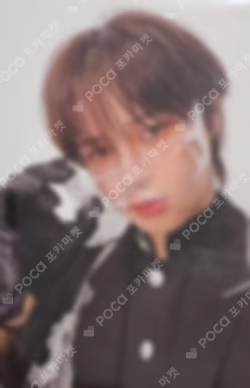 We on Fire SOLO EDITION WEVERSE K photocard image
