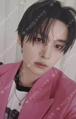 DO IT IT VER. LEE KNOW photocard image