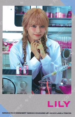 NMIXX 2ND FAN CONCERT NMIXX CHANGE UP : MIXX LAB in TOKYO RANDOM PHOTO CARD Lily photocard image