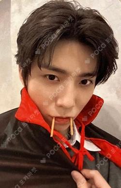 About Love APPLEMUSIC LUCKY DRAW HWIYOUNG photocard image