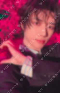 7TH YEAR: A Moment of Stillness in the Thorns WEVERSE JAPAN BEOMGYU photocard image